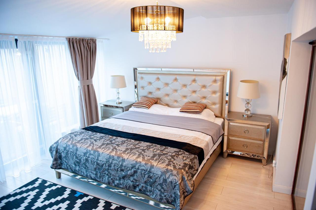 Kai Mountain Luxury Apartment Braşov Buitenkant foto