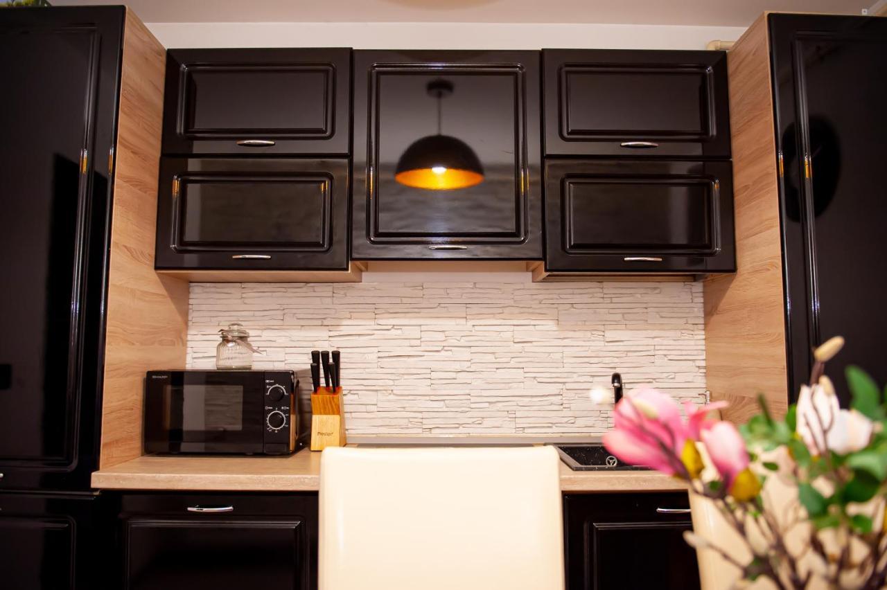 Kai Mountain Luxury Apartment Braşov Buitenkant foto